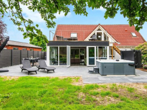 Hotels in Henne